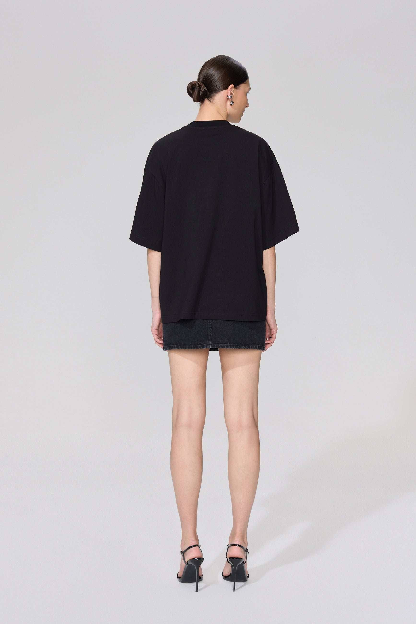 T-SHIRT FIVE